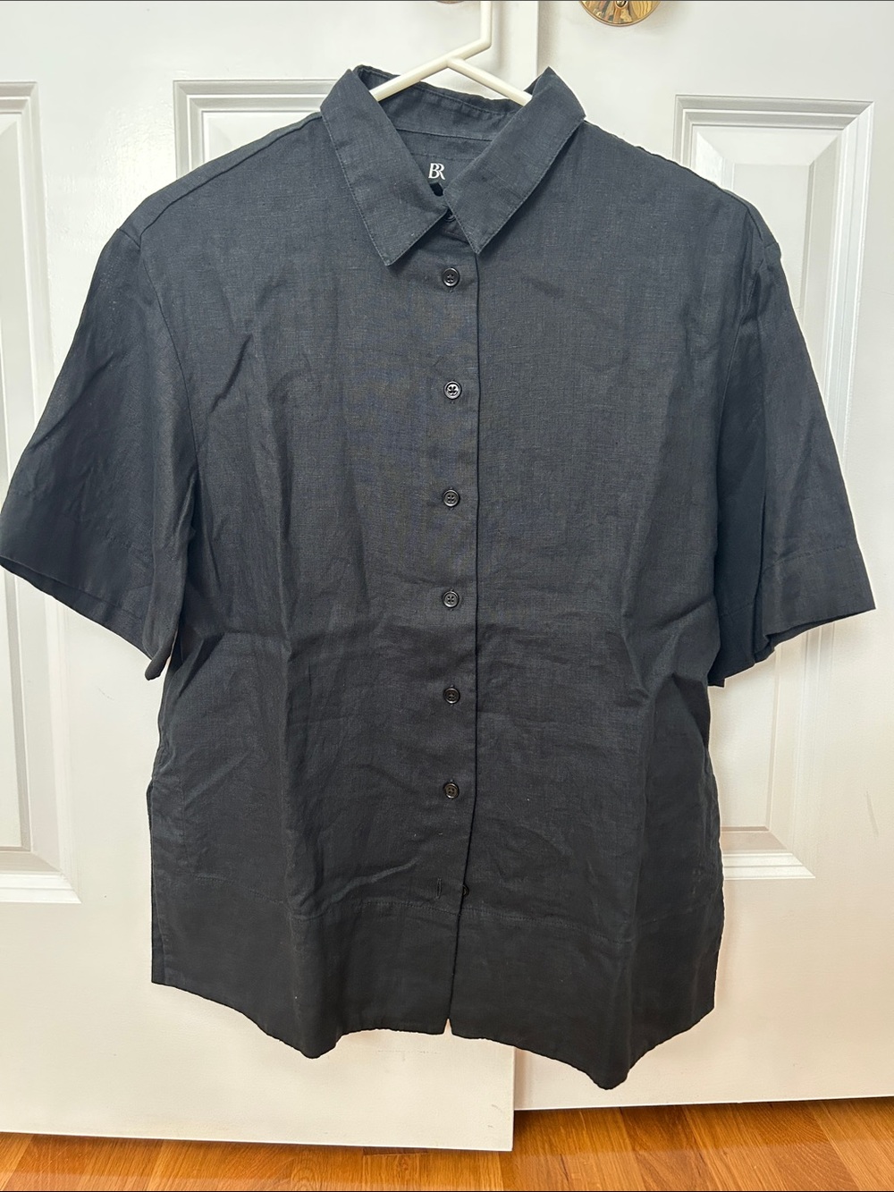 Banana Republic 100% Linen Short Sleeve Button Down